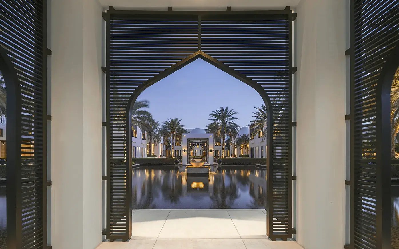 the chedi muscat oman orient wassergarten exklusiv the family project familie kinder reisen