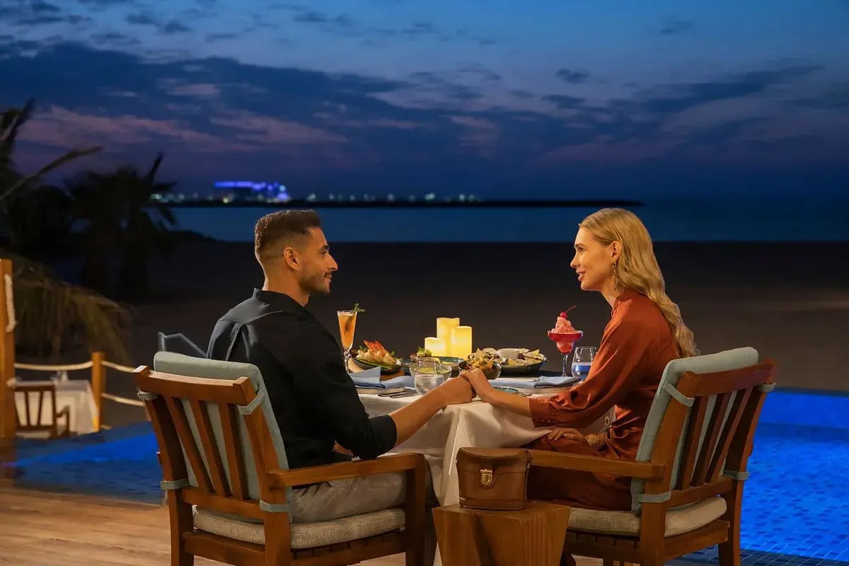ritz-carlton-hotel-dinner