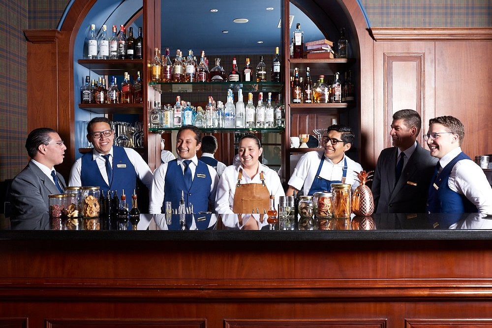 casa-gangotea-ecuador-familienluxusreisen-thefamilyproject-bar