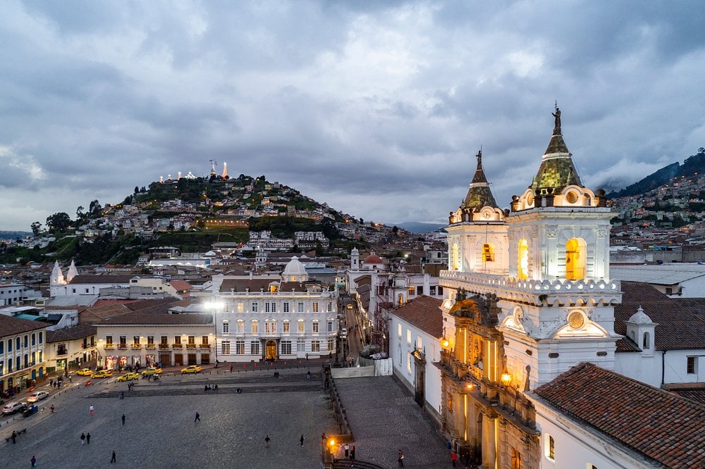 casa-gangotea-ecuador-familienluxusreisen-thefamilyproject-stadt