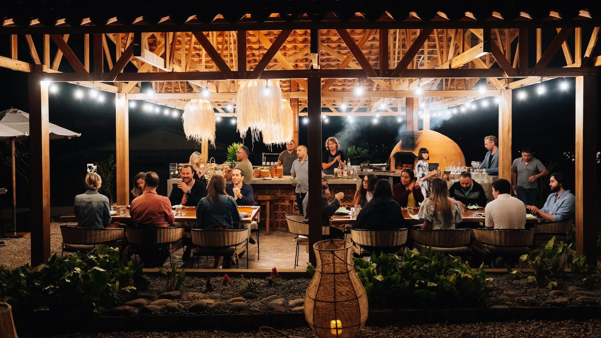 hacienda-alta-gracia-costa-rica-familienluxusreisen-thefamilyproject-bar