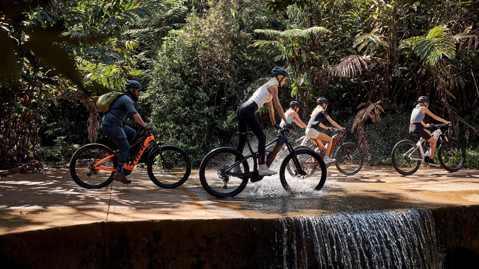 hacienda-alta-gracia-costa-rica-familienluxusreisen-thefamilyproject-fahrrad