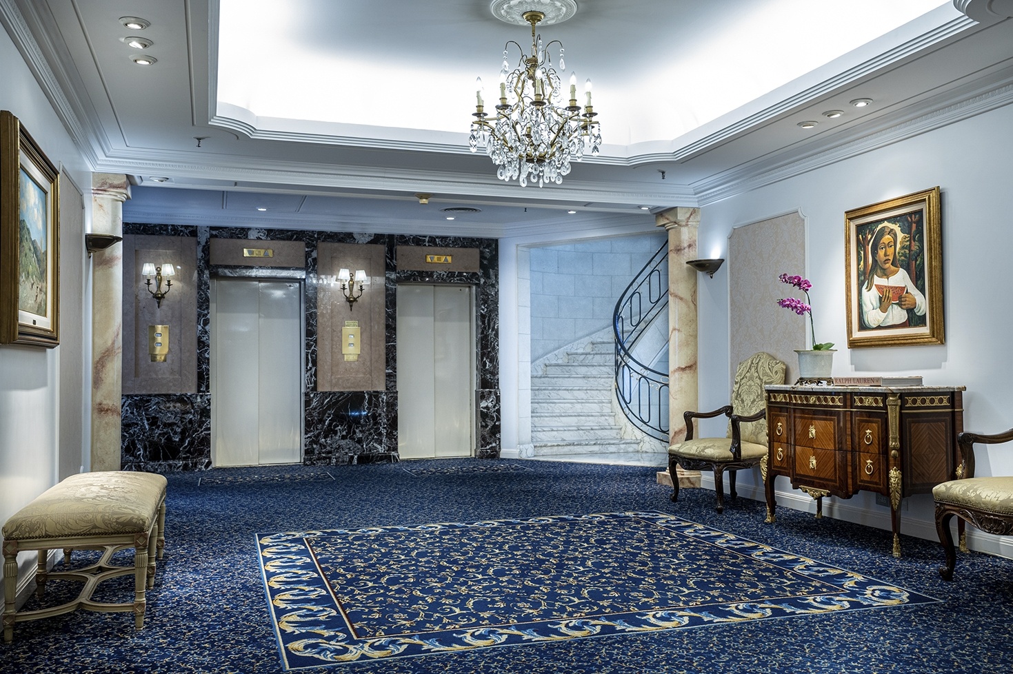 alvear-palace-buenos-aires-familienluxusreisen-thefamilyproject-aufzug