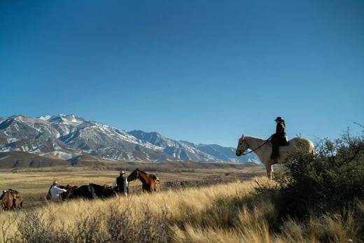awasi-mendoza-argentinien-familienluxusreisen-thefamilyproject-reiten