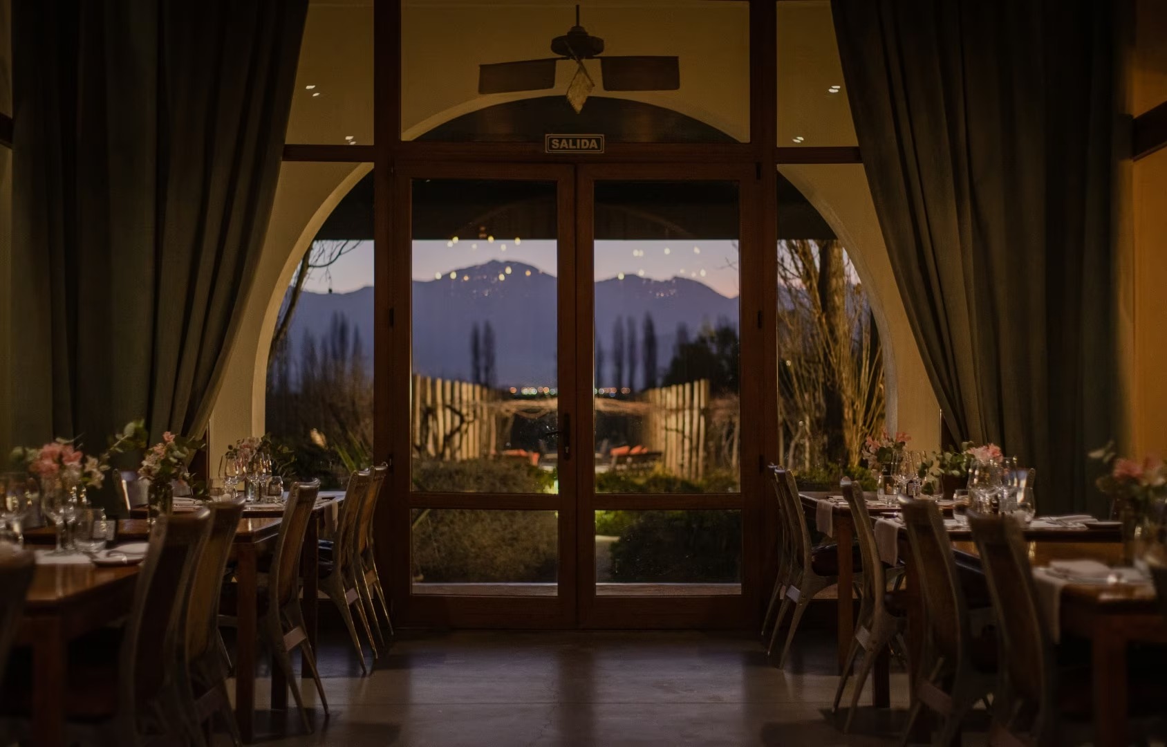 awasi-mendoza-argentinien-familienluxusreisen-thefamilyproject-restaurant