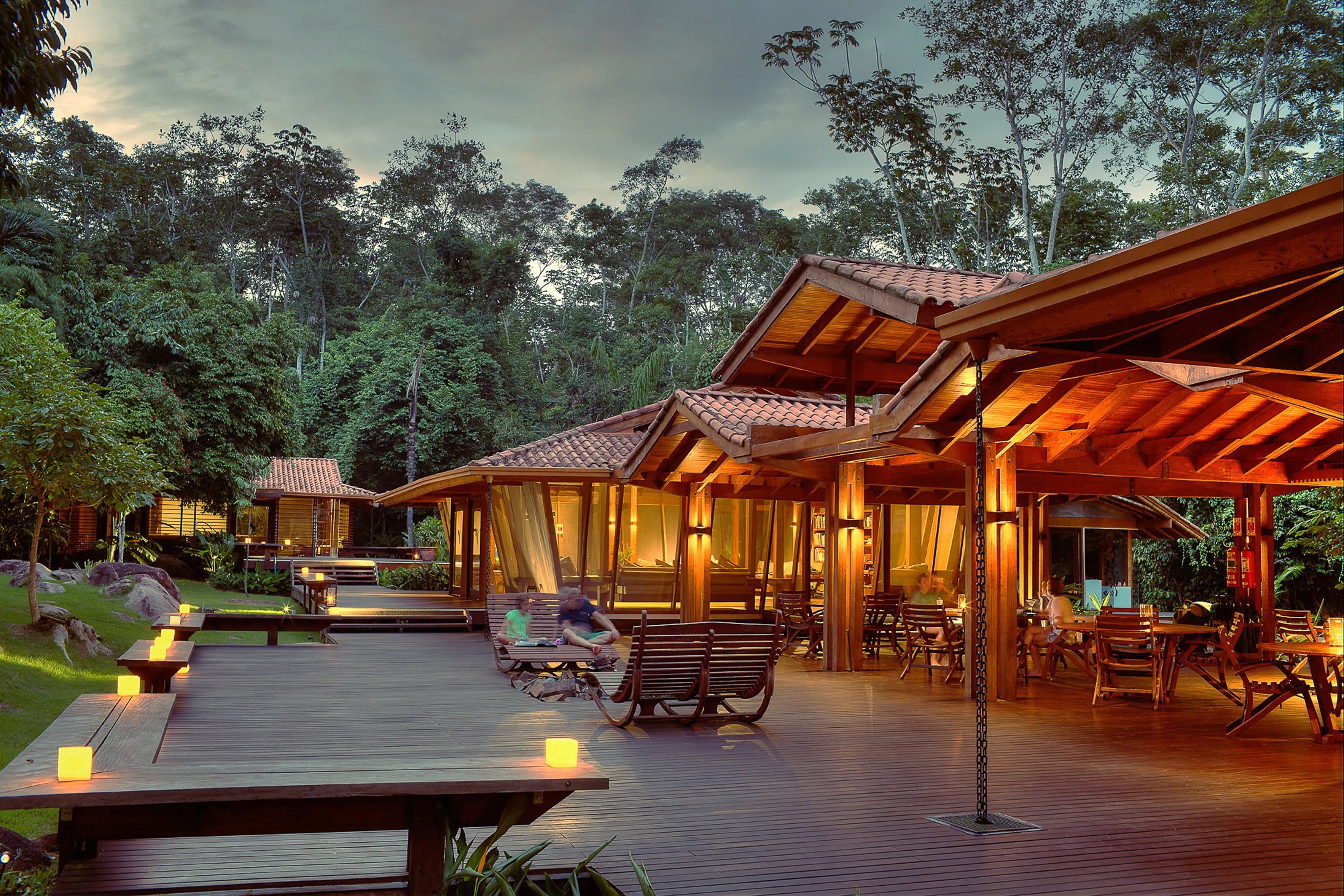 cristalino-lodge-brasilien-familienluxusreisen-thefamilyproject-terrasse
