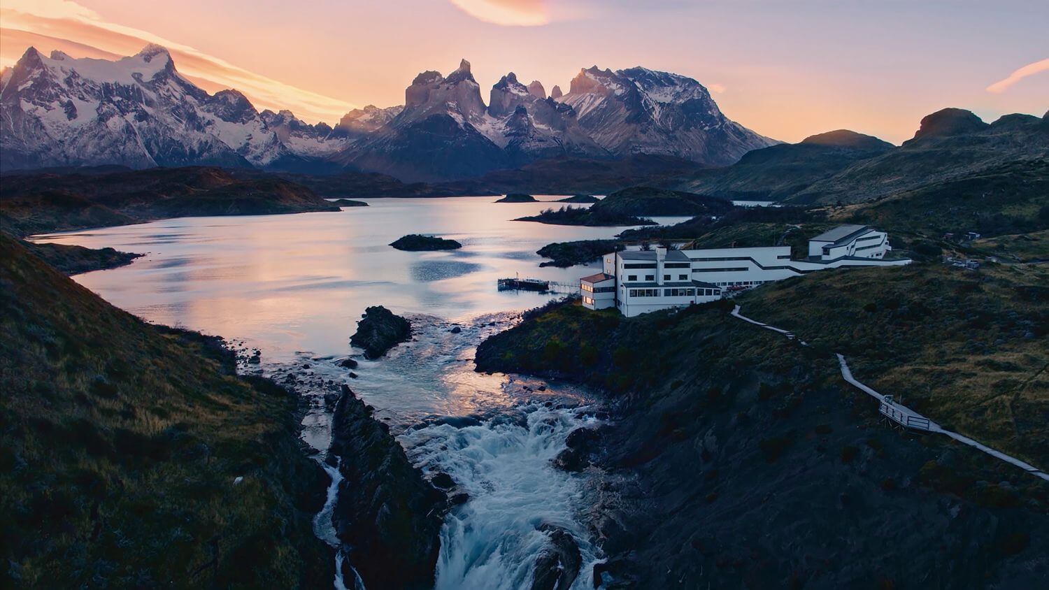 Explora Patagonia Hotel Familienluxusreisen TheFamilyProject Obenansicht