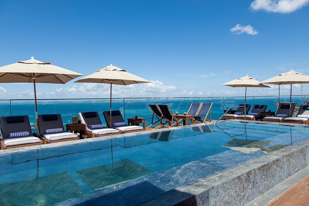 hotel-fasano-salvador-familienluxusreisen-thefamilyproject-pool
