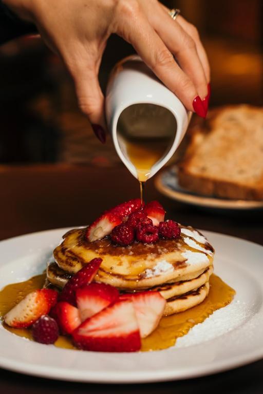 four-seasons-buenos-aires-argentinien-familienluxusreisen-thefamilyproject-breakfast