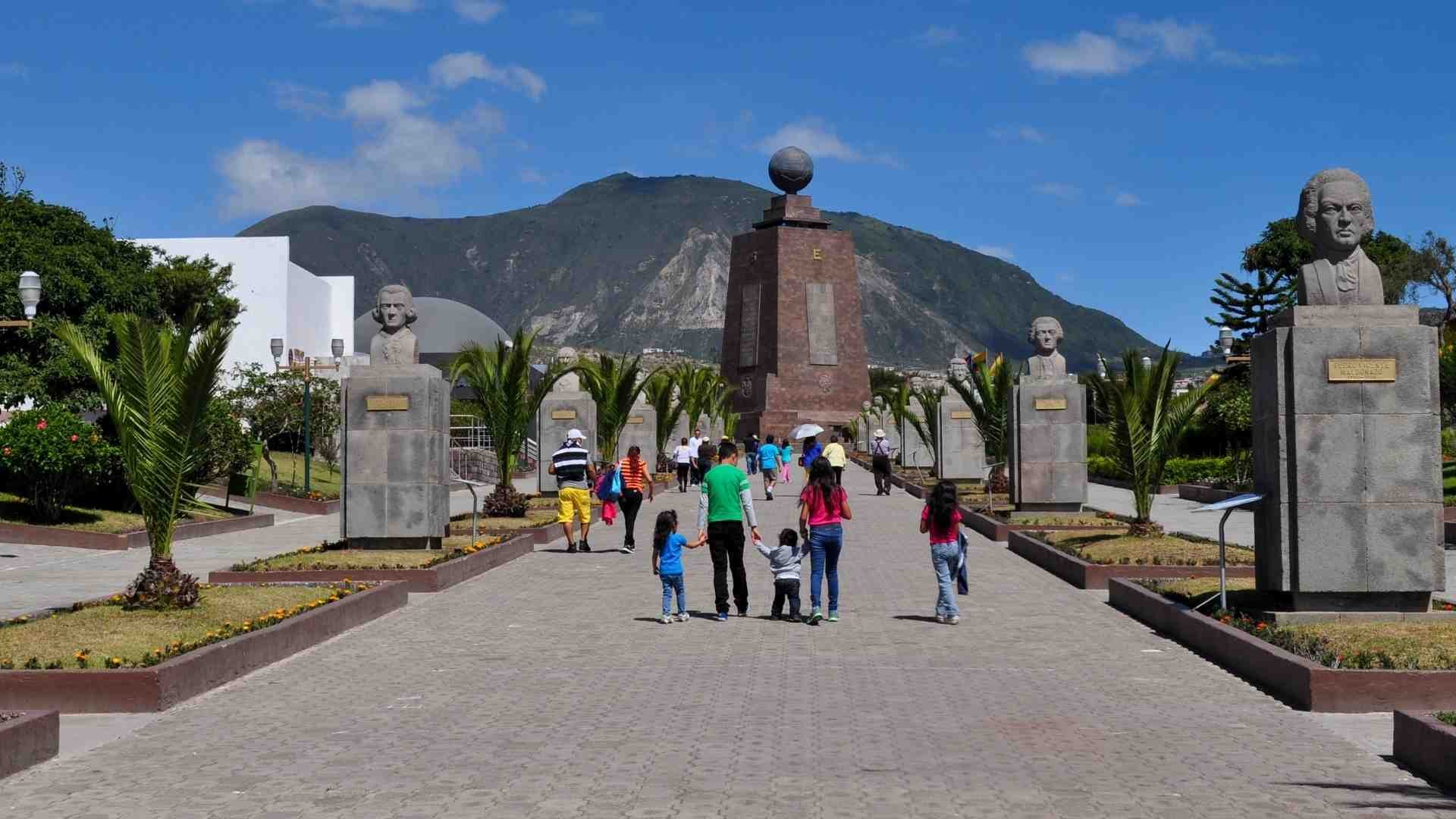 illa-experience-hotel-familienluxusreisen-thefamilyproject-tempel