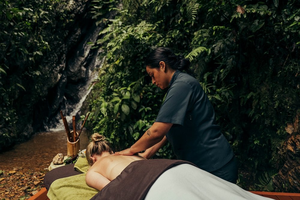 mashpi-lodge-familienluxusreisen-thefamilyproject-costa-rica-massage