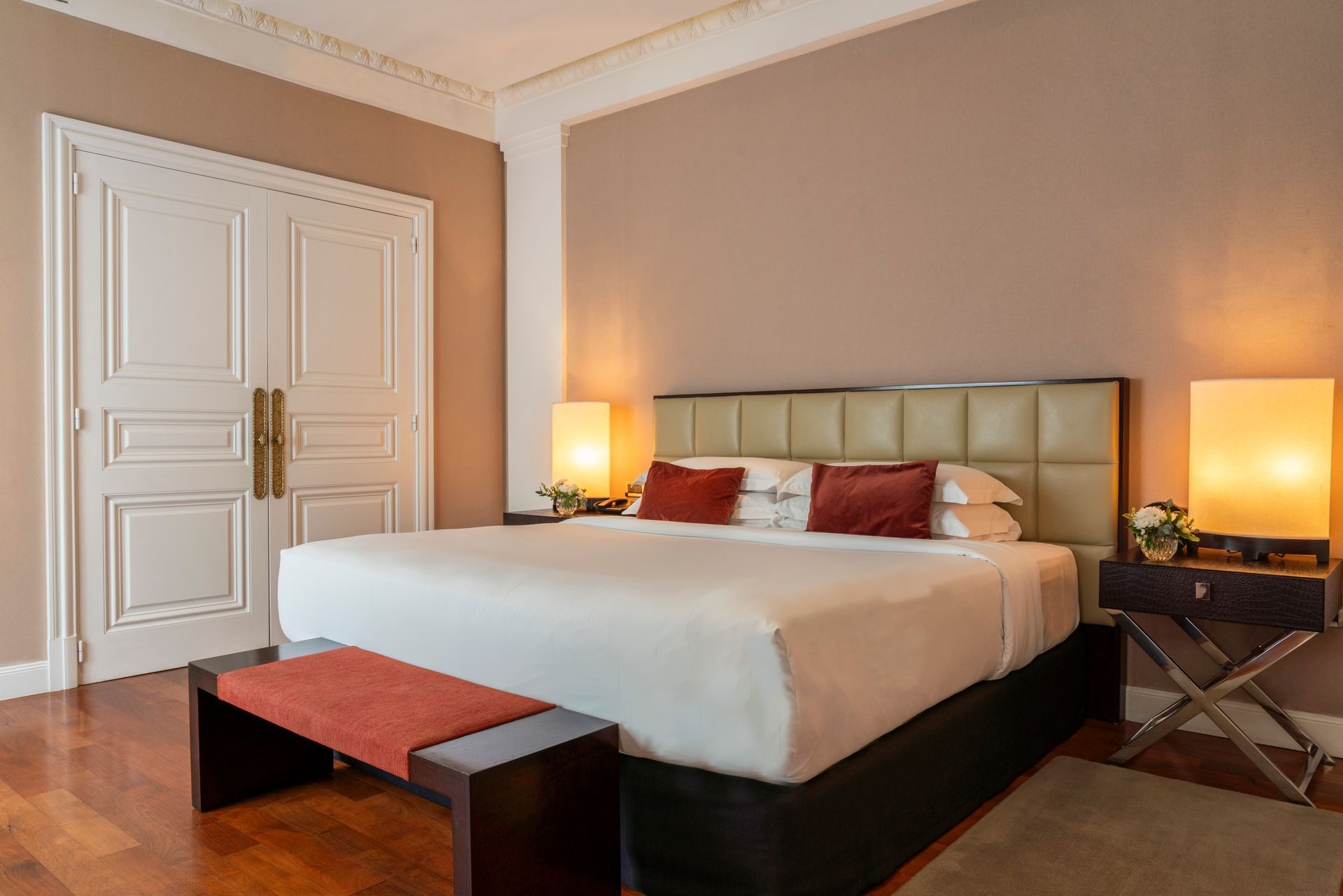palacio-duhau-argentinien-familienluxusreisen-thefamilyproject-schlafzimmer