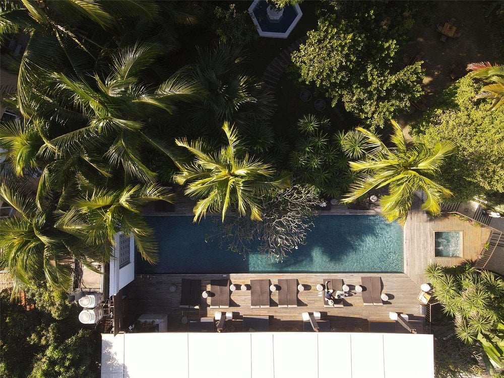 santa-teresa-hotel-rio-brasilien-familienluxusreisen-thefamilyproject-pool-aerial