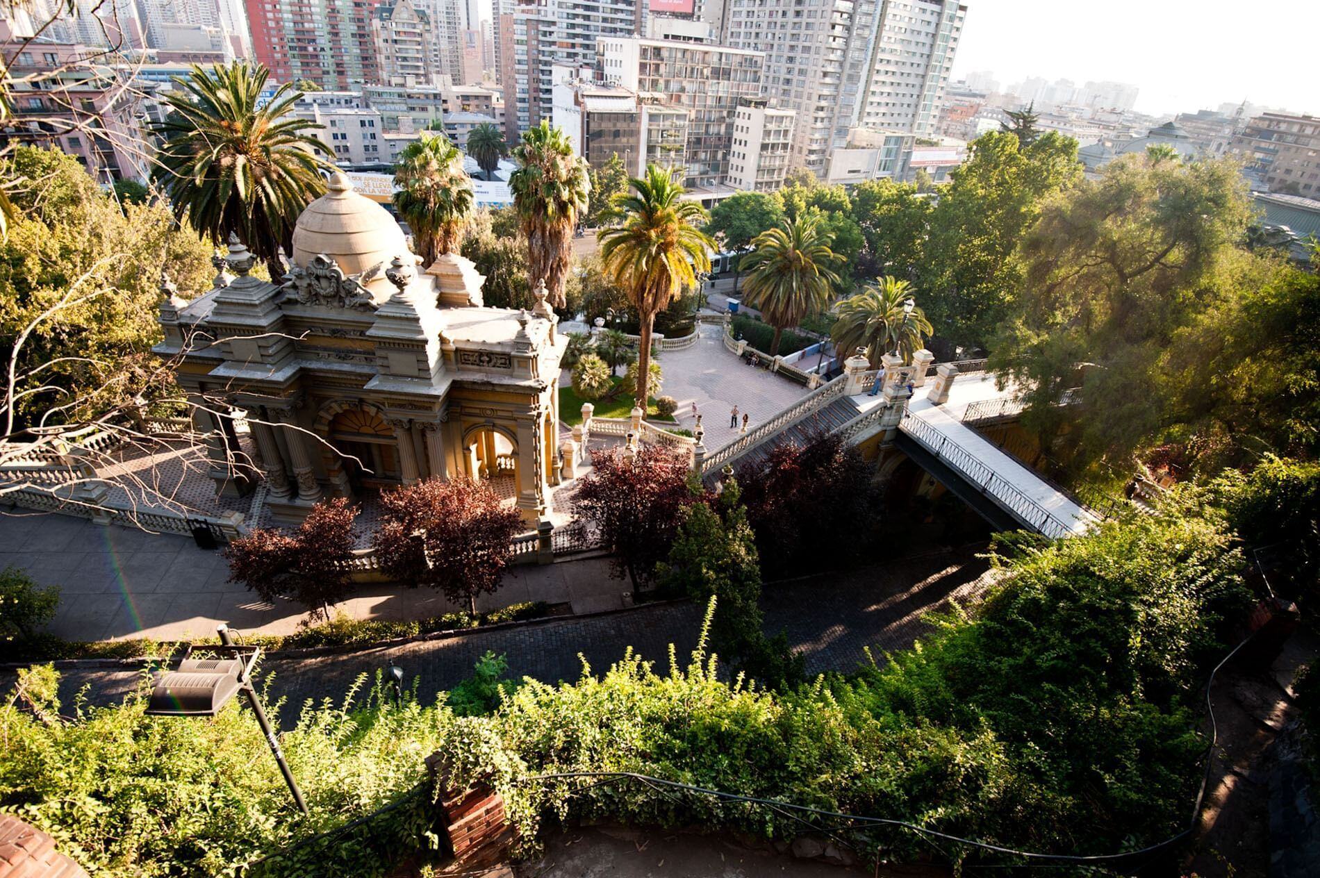 the-singular-santiago-familienluxusreisen-thefamilyproject-area