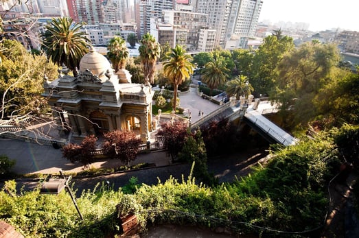 the-singular-santiago-familienluxusreisen-thefamilyproject-area