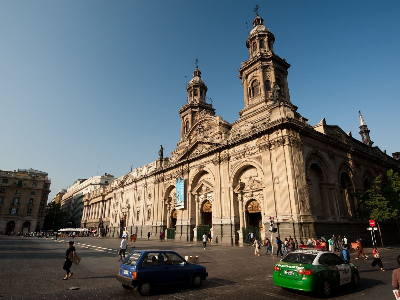 the-singular-santiago-familienluxusreisen-thefamilyproject-chilecity