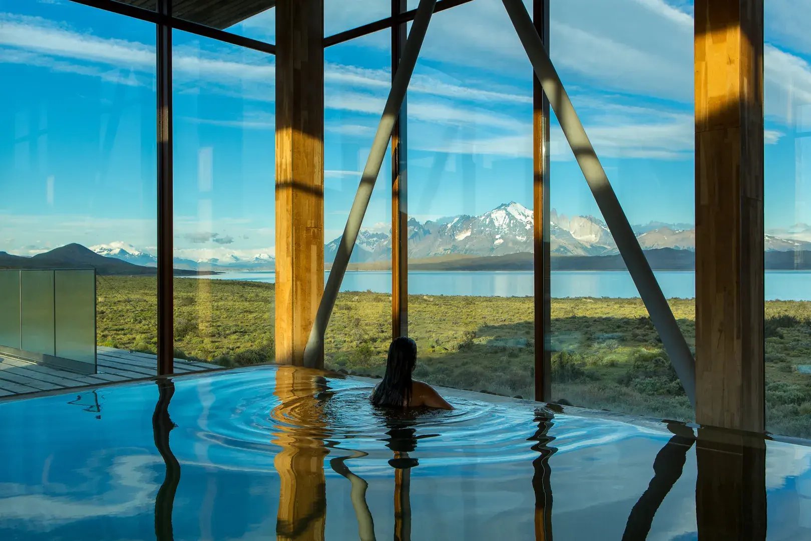 tierra patagonia chile sudamerika indoor pool exklusiv luxus urlaub kinder the family project