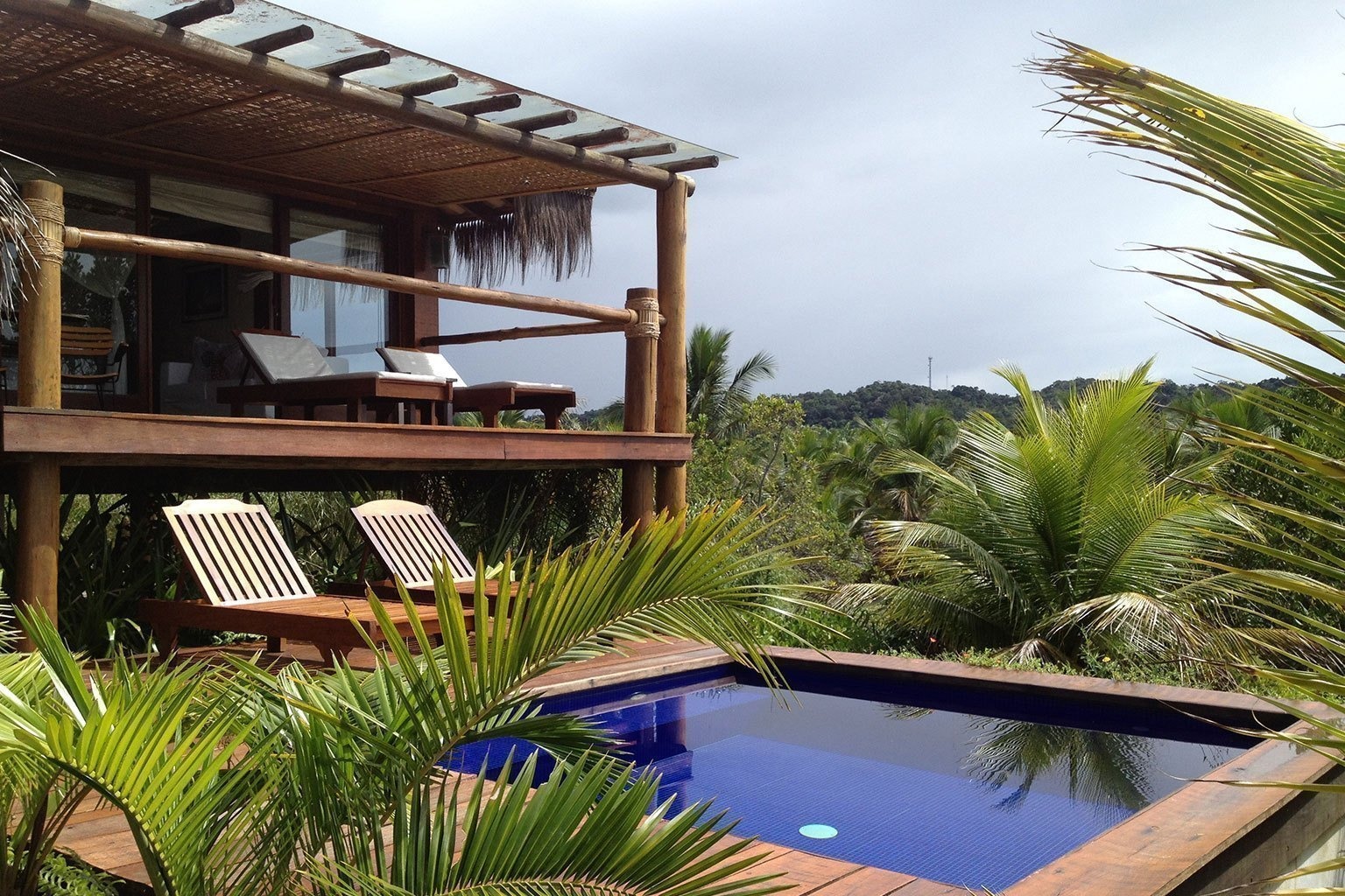 txai-resort-brasilien-familienluxusreisen-thefamilyproject-premium-bungalow-pool