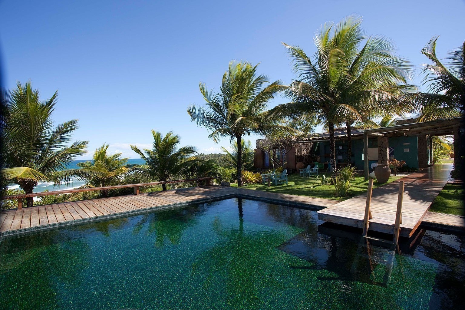 txai-resort-brasilien-familienluxusreisen-thefamilyproject-spa-pool