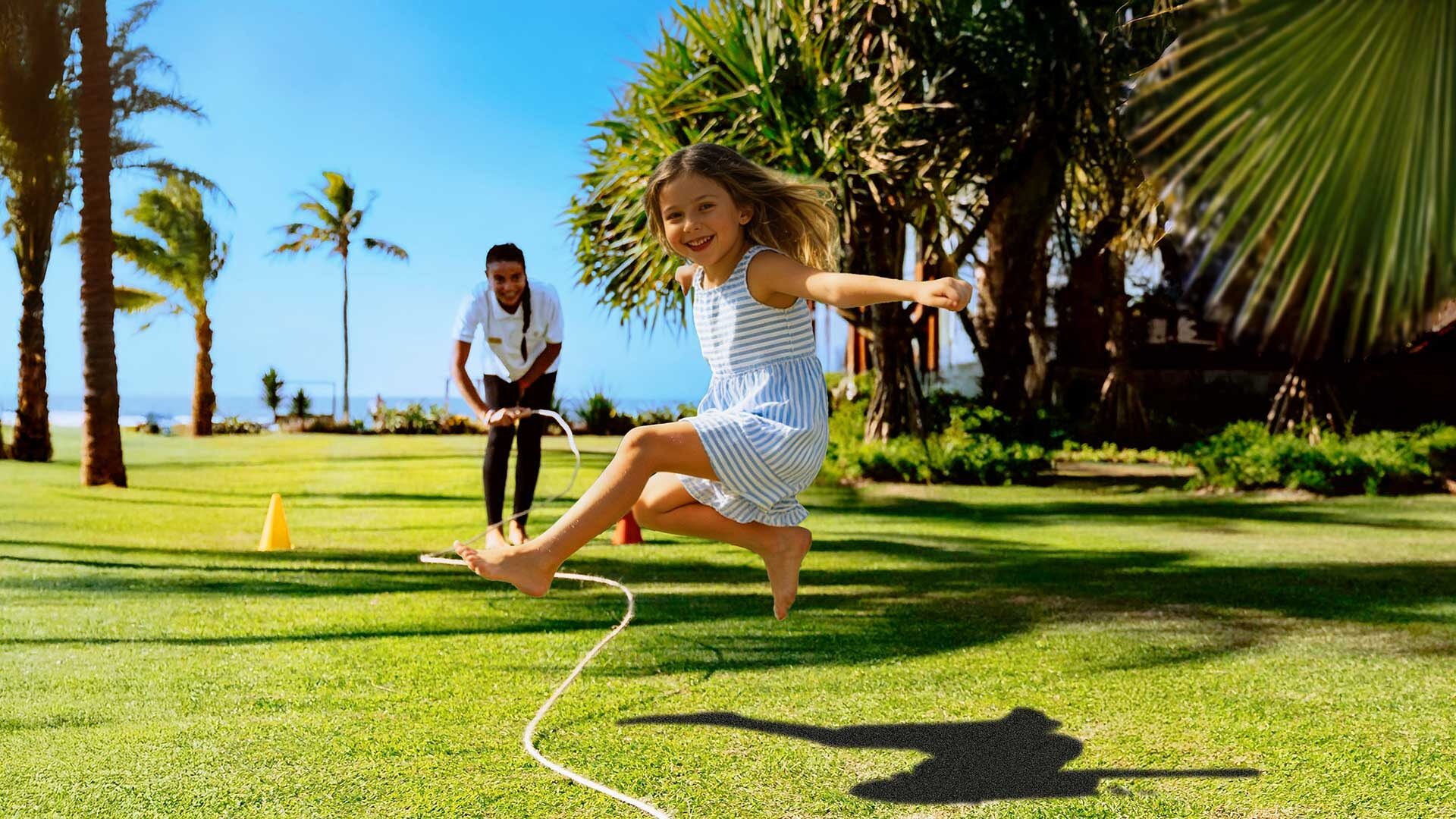 zendaya-resort-brasilien-famiienluxusreisen-thefamilyproject-kinder-seilspringen
