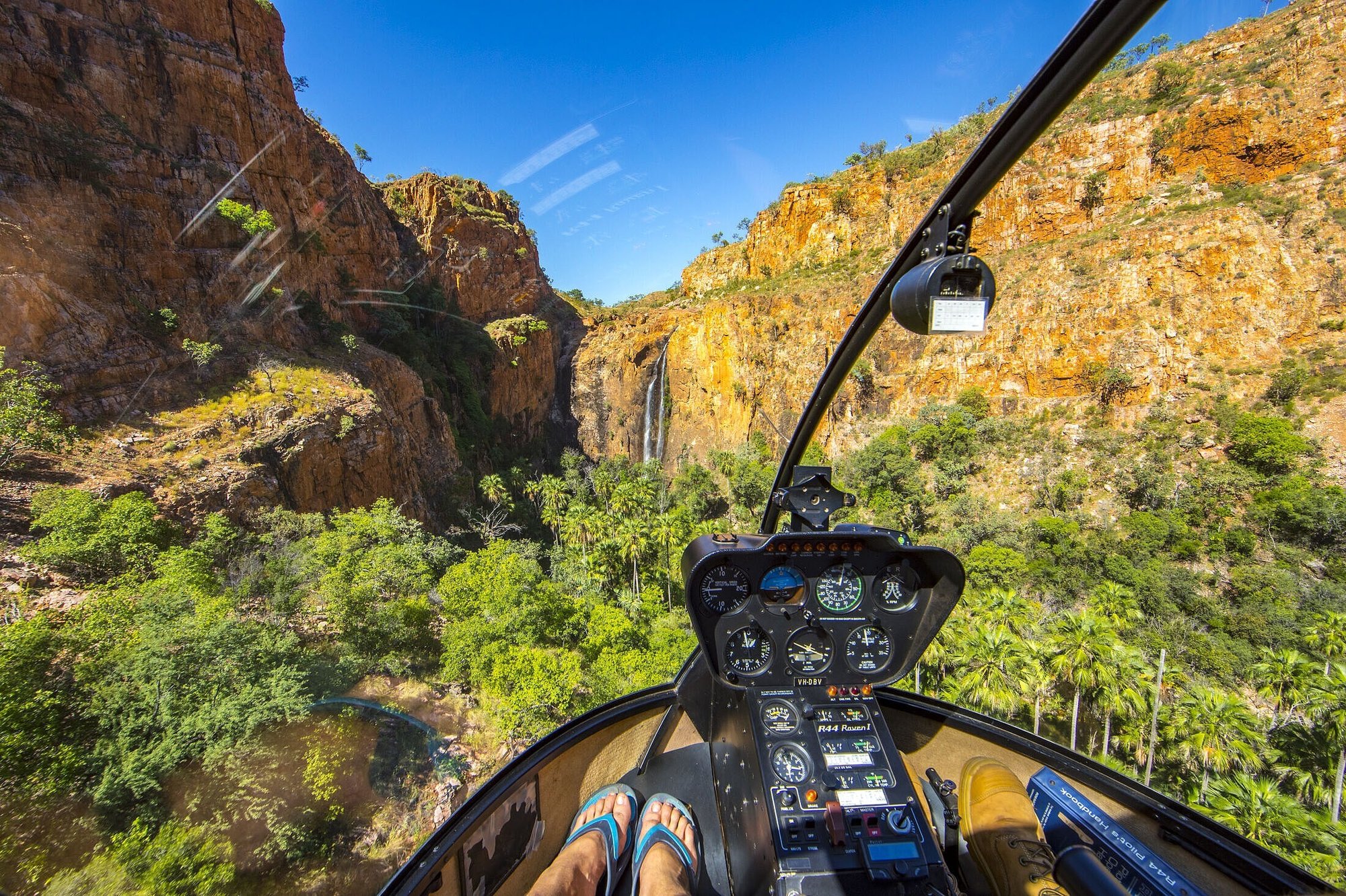 el-questro-homestead-australia-luxury-family-vacation-thefamilyproject-helicopter-tour