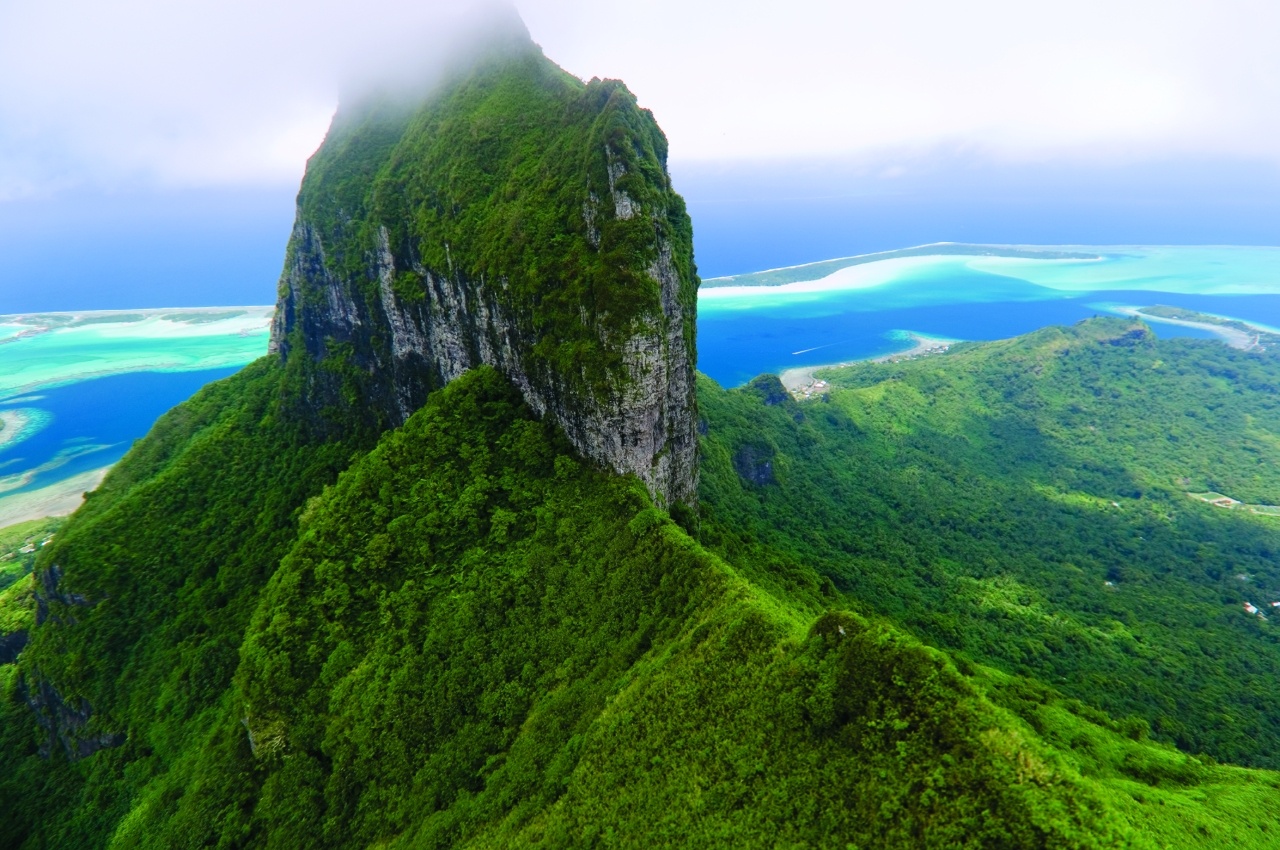 Four Seasons Resort Bora Bora Gebirge der Insel