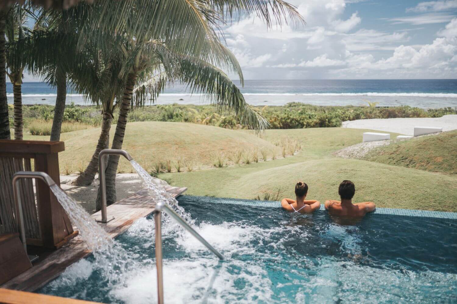 Four Seasons Resort Bora Bora Infinity Pool