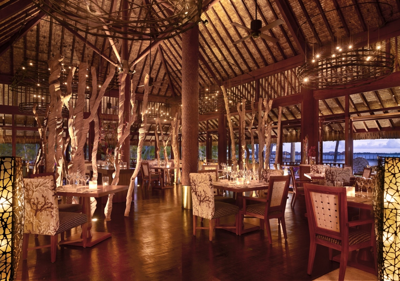 Four Seasons Resort Bora Bora Restaurant der Insel