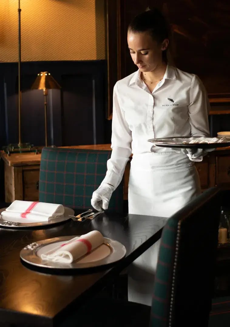 huka lodge dining