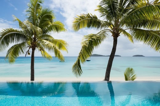kokomo private island fidschi familienluxusreisen thefamilyproject infinity pool   Kopie