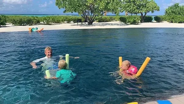 the brando familie pool