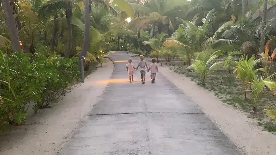 the brando kinder weg