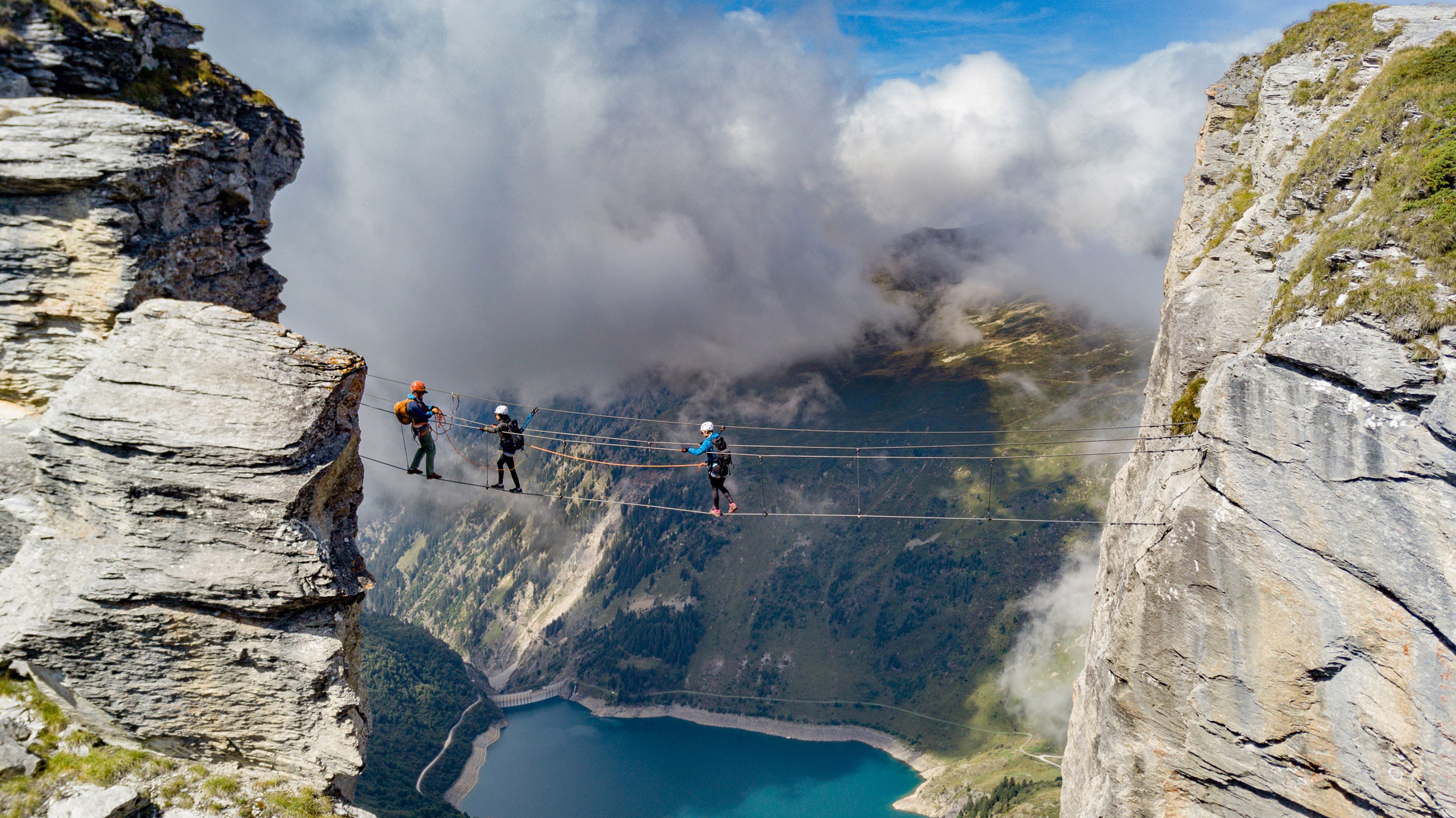 rock-climbing-eleven-france-guided (1)