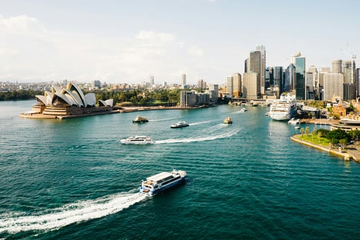 Ein Hafen von Sydney und das Sydney Opera House